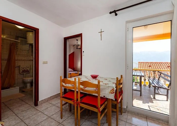 Apartment Stunning In With Wifi Razanac